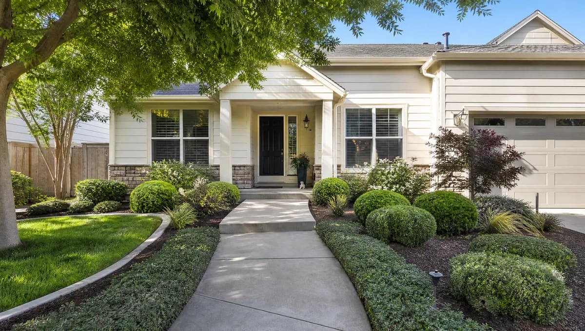Curb Appeal Ideas design idea 5